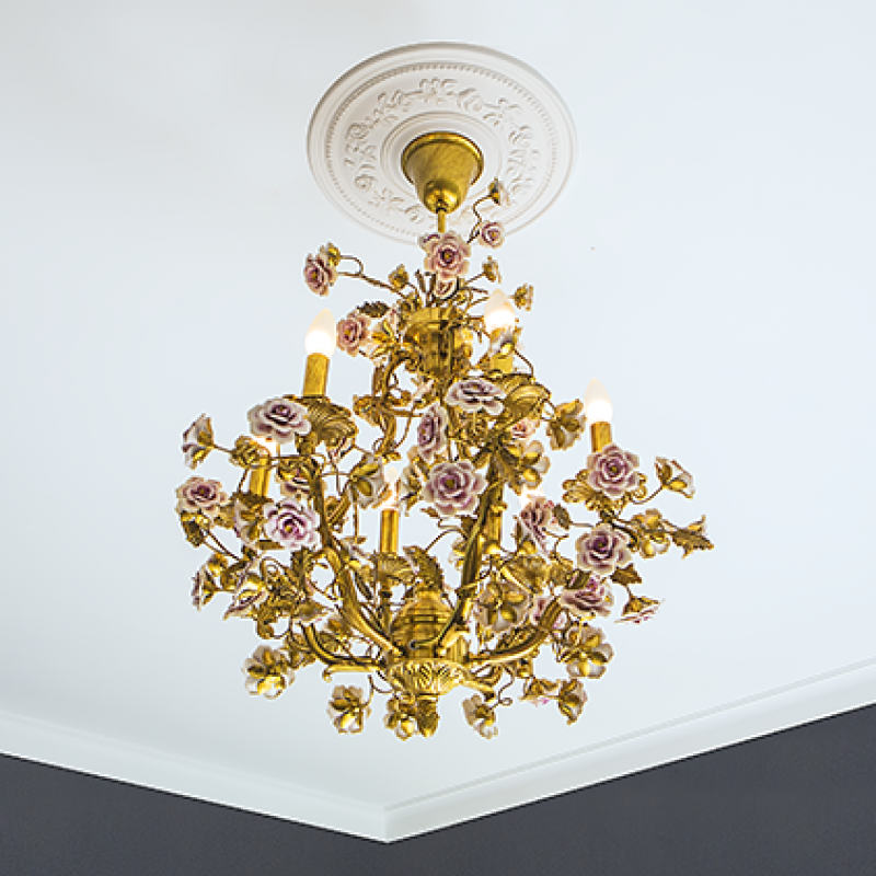 Розетка потолочная 1.56.038